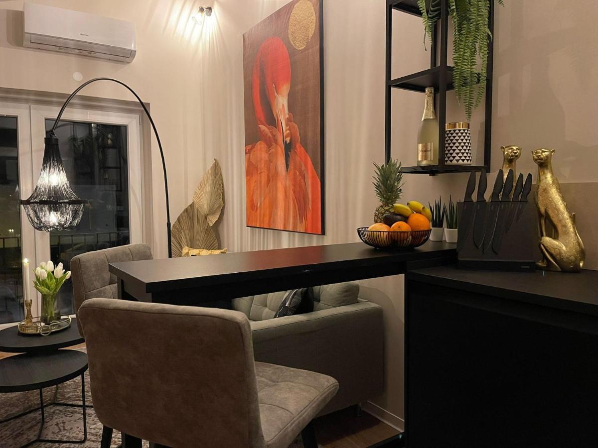 Stay At Smilla - Boutique Apartments Mit Kueche - Parken - Klima - Netflix - Waschmaschine Wiesbaden Kültér fotó