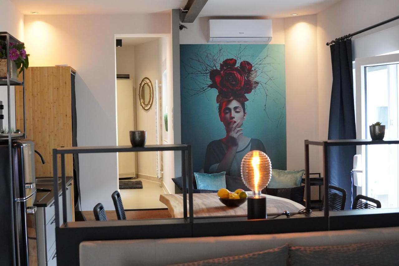 Stay At Smilla - Boutique Apartments Mit Kueche - Parken - Klima - Netflix - Waschmaschine Wiesbaden Kültér fotó