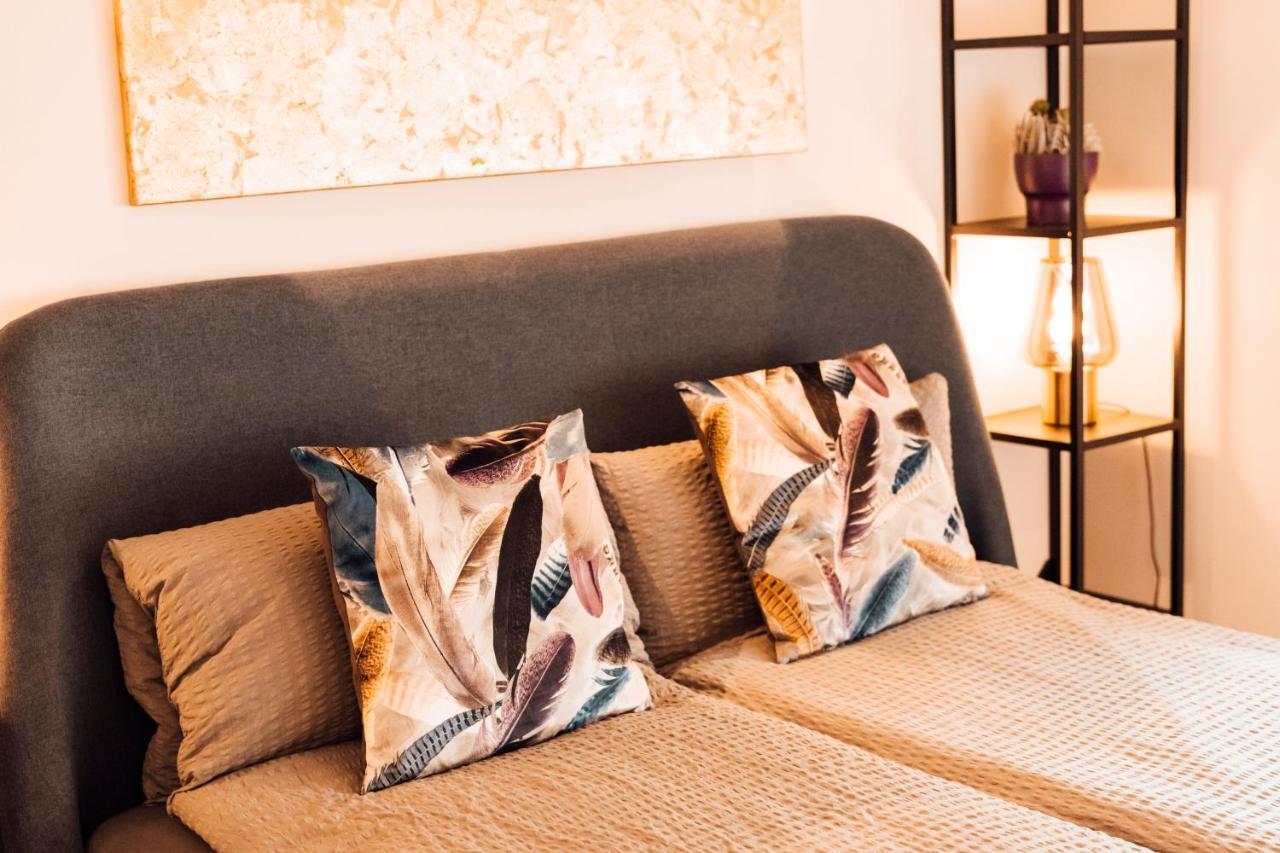 Stay At Smilla - Boutique Apartments Mit Kueche - Parken - Klima - Netflix - Waschmaschine Wiesbaden Kültér fotó