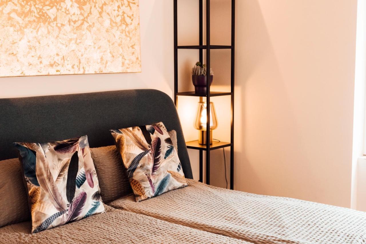 Stay At Smilla - Boutique Apartments Mit Kueche - Parken - Klima - Netflix - Waschmaschine Wiesbaden Kültér fotó