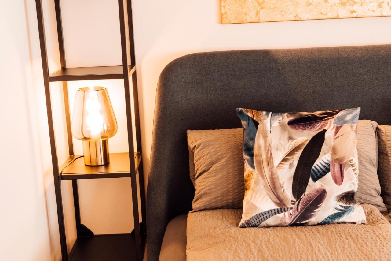 Stay At Smilla - Boutique Apartments Mit Kueche - Parken - Klima - Netflix - Waschmaschine Wiesbaden Kültér fotó