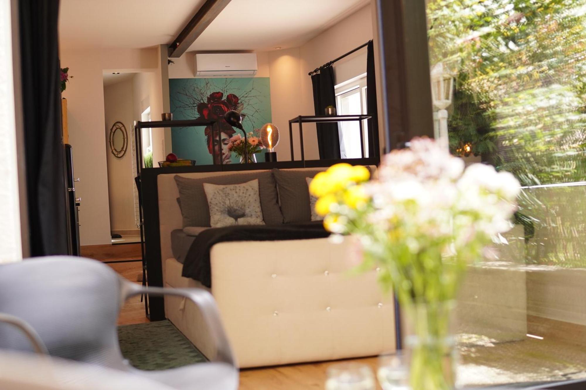 Stay At Smilla - Boutique Apartments Mit Kueche - Parken - Klima - Netflix - Waschmaschine Wiesbaden Kültér fotó